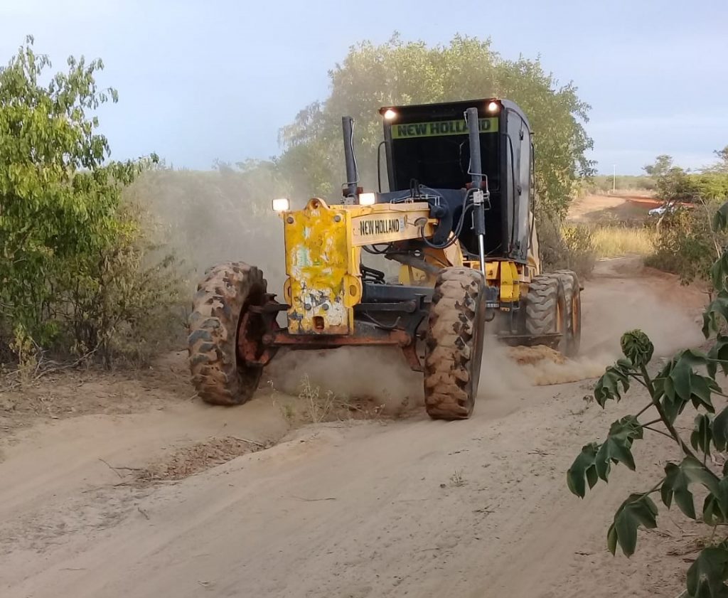  Prefeitura de Pilão Arcado realiza recuperação de estrada de acesso intermunicipal